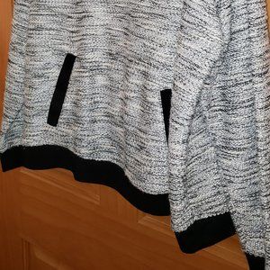 Ladies long sleeve sweater/ knit top